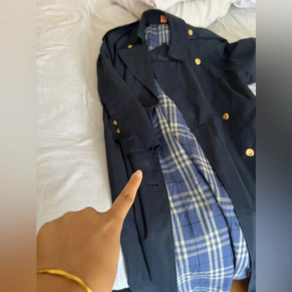 Burberry's Trench Coat Size: S/M Women's - Picture 6 of 12